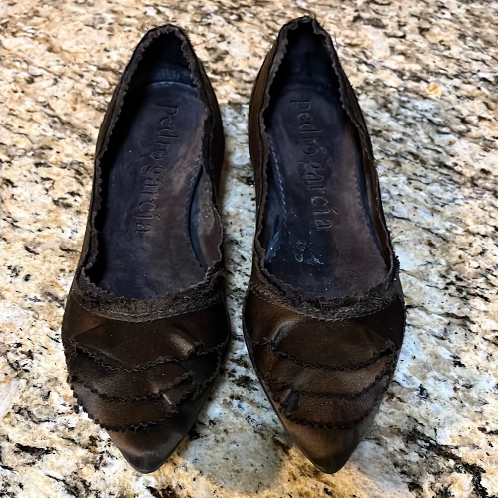 Pedro Garcia brown ruffle flats